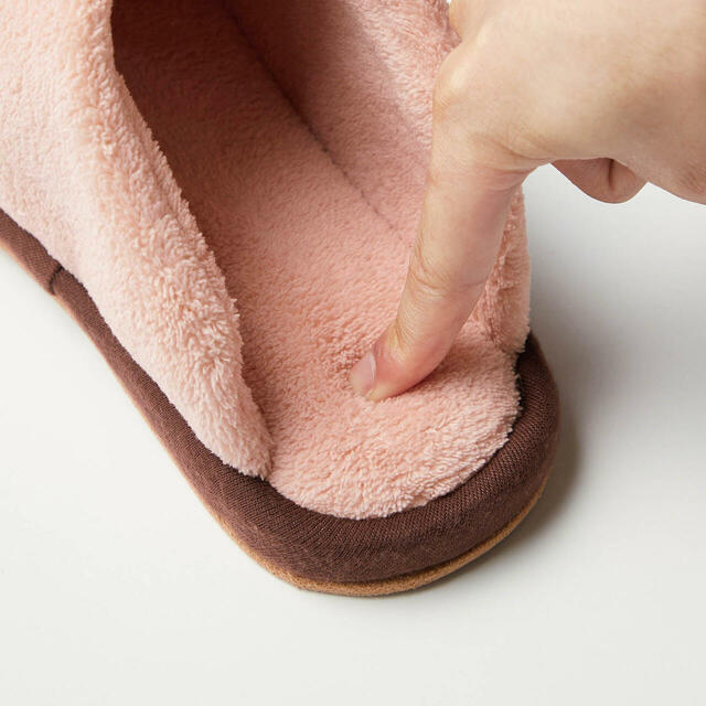 刺繍入りボアスリッパ「スヌーピー」