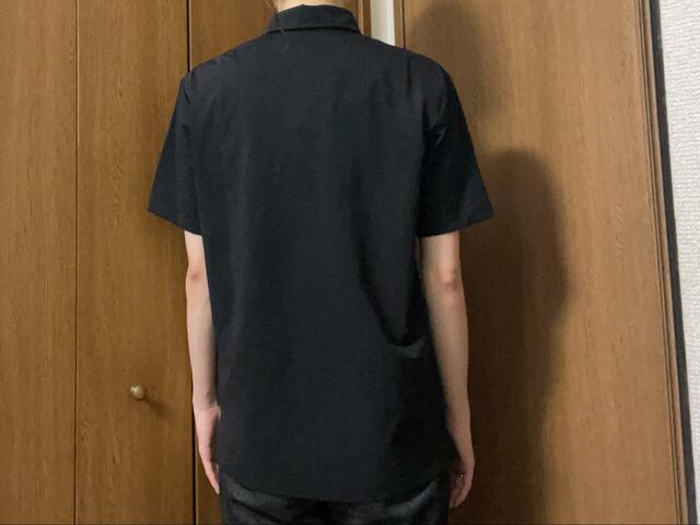 【ワークマン　ドライストレッチ半袖ポロシャツ】バックデザインもシンプルです