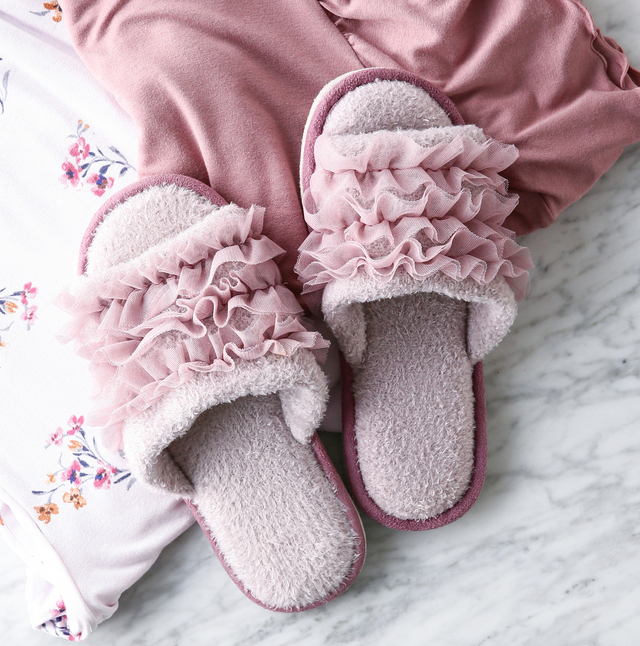 Francfranc（フランフラン）モイストニット フリルルームシューズ 