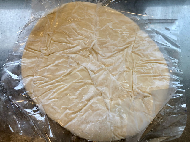 【業務スーパー　パラタ】一枚ずつフィルムで覆われているので食べたい分だけすぐに取り出せます