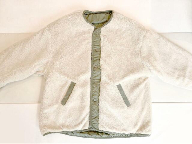 【coca ウォッシャブル キルティングリバーシブルボアブルゾン】裏返すとボアジャケット風に。カーキがさりげないポイントになっておしゃれ!