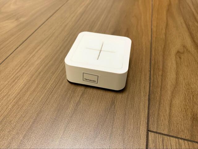 【tower マグネットキッチンタオルホルダー】扱いやすい薄型アイテム