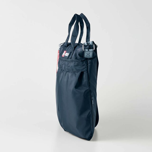 ふわ軽7ポケット付き2WAYトートバッグ(選べるキャラクター)| ¥6,990 (税込)