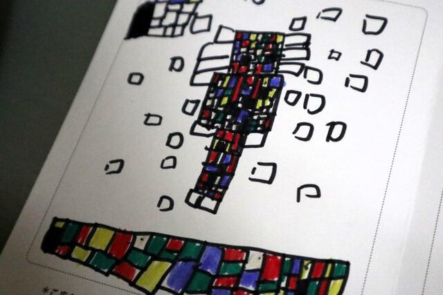 【こまもり】ちょっと不気味なぐらいですが、子ども本人はのびのびと楽しんで制作しました