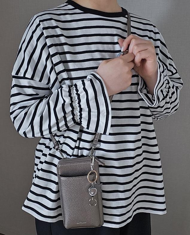 【BAYFLOW　多機能キースターミニウォレットショルダー2】ファッションアイテムとしても馴染みやすく、気軽に使えます♪