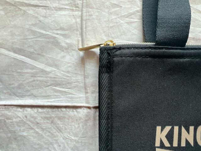 生地はポリエステル、ポリプロピレン