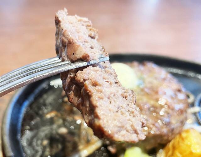 コリコリ食感とハーブ感が最高でご飯が進みます！