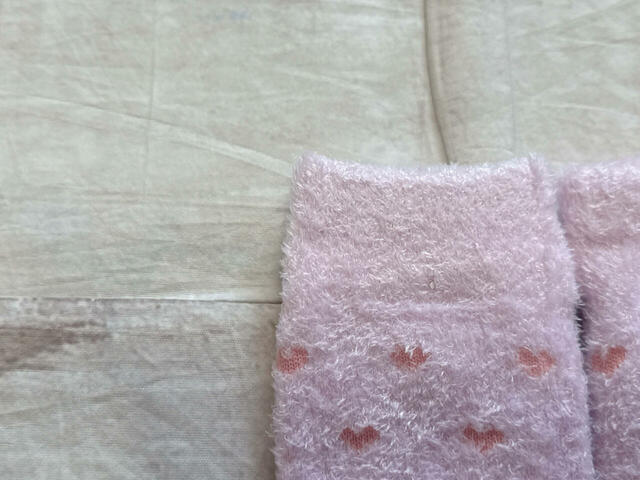 カラーはかわいいピンク!