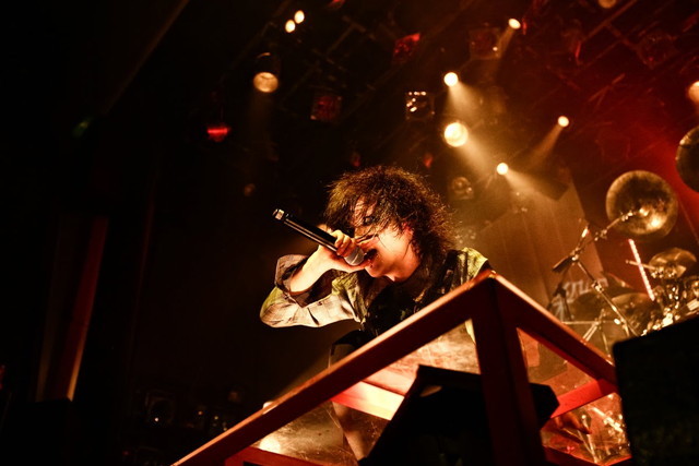 DEZERT　　撮影：小林裕和