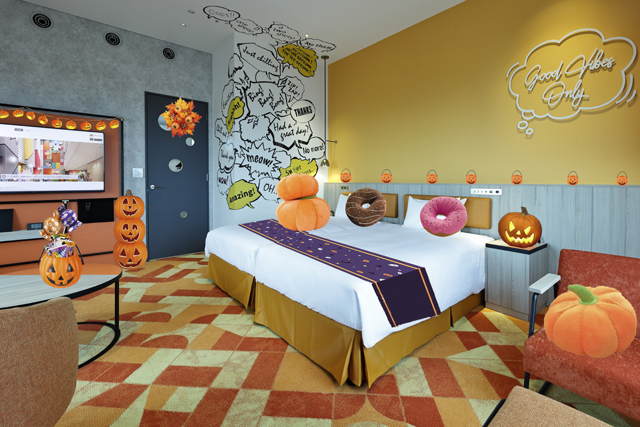 「ハロウィーンルーム」＜期間：2025年9月4日～11月3日＞【ポップでキュートでホラーなハロウィーンを満喫！ユニバオフィシャルホテルで『HAPPY HALLOWEEN PARTY！』開催】