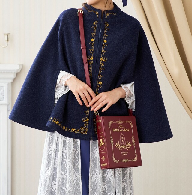 ヒロイン気分のケープコート 「プリンセス」｜￥12,900（税込）