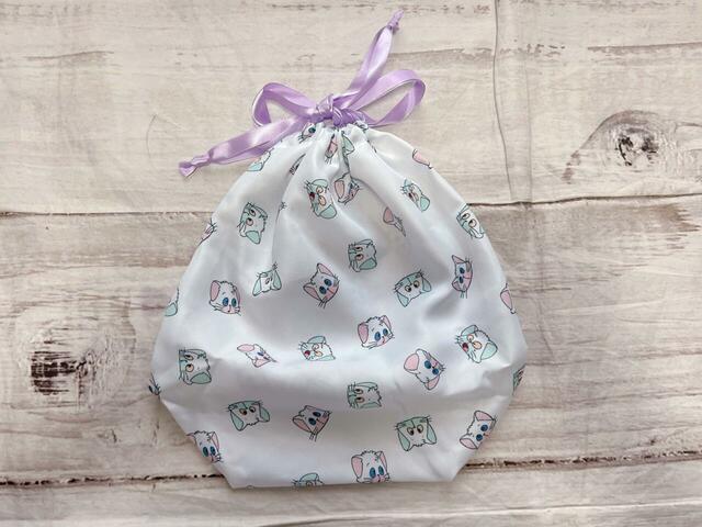 取り外し可能な巾着付き！