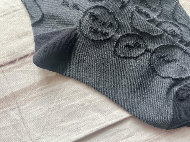 モモンガのカラーはダークグレー