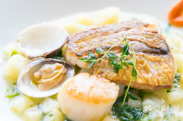 “ディズニー・イースター”ランチコース 5,000円｜東京ディズニーシー・ホテルミラコスタ「ベッラヴィスタ・ラウンジ」