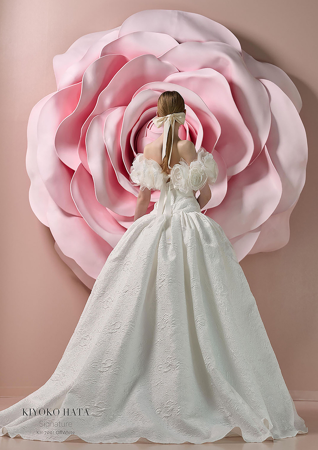 【クラウディア】KIYOKO HATA（キヨコハタ）新作ウェディングドレス｜KH-7001_offwhite