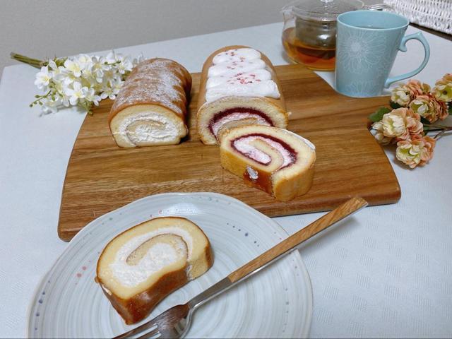 【成城石井 北海道産純生クリーム入りロールケーキ／苺と北海道産純生クリーム入りのロールケーキ】自宅でのスイーツタイムが楽しみになるロールケーキ