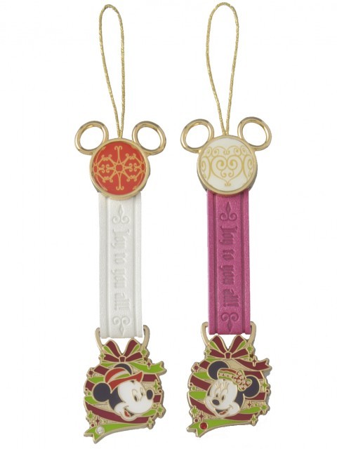 ペアストラップ ¥1,700｜TDS「クリスマス・ウィッシュ」2015年スペシャルグッズ 