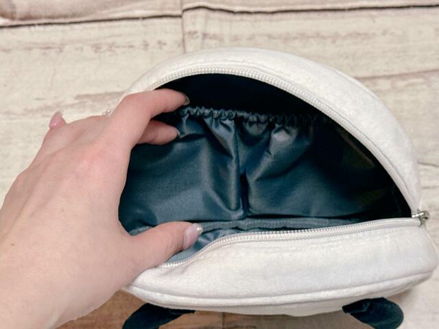 内側にはポリエステルの裏地付き。汚れにくいのもうれしいポイント！