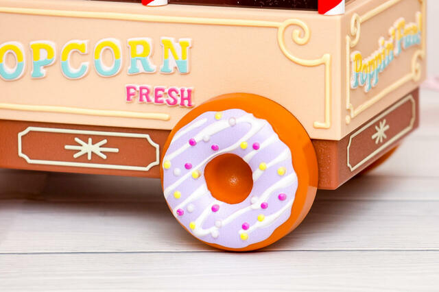 ポップコーン、バケット付き 2800円｜ドーナツの車輪