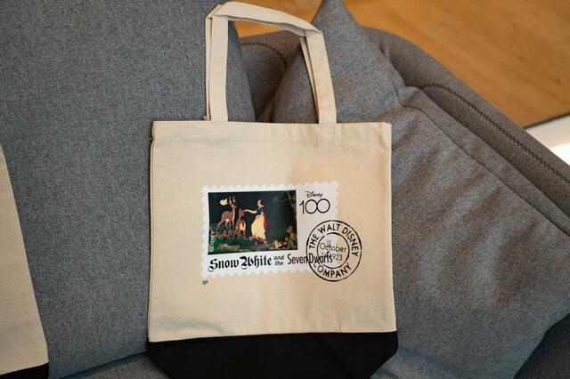 トートバッグ｜3,300円｜銀座 伊東屋「ディズニー100周年」グッズ