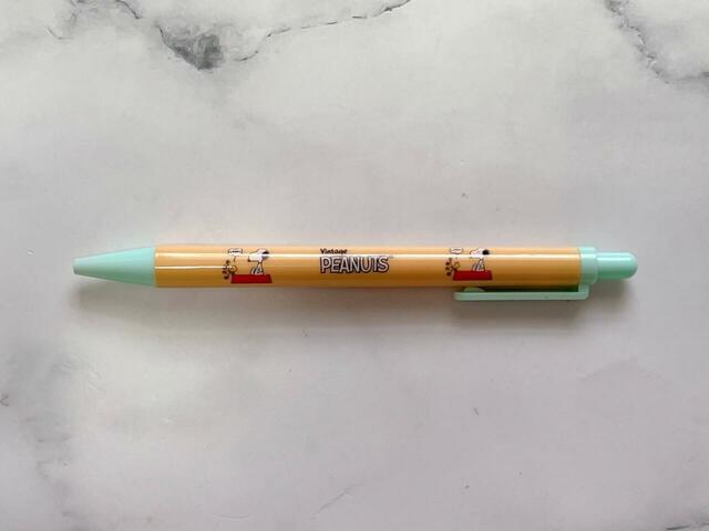 オレンジとミントグリーンの色合わせがかわいいボールペン♪