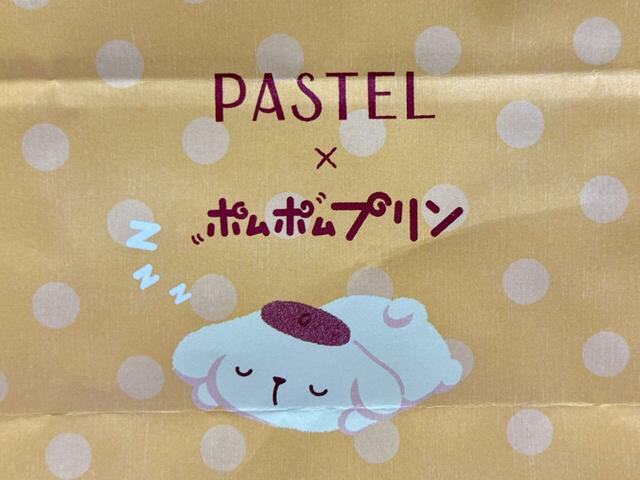 かわいい限定ショッパーの裏側にもポムポムプリンが♪