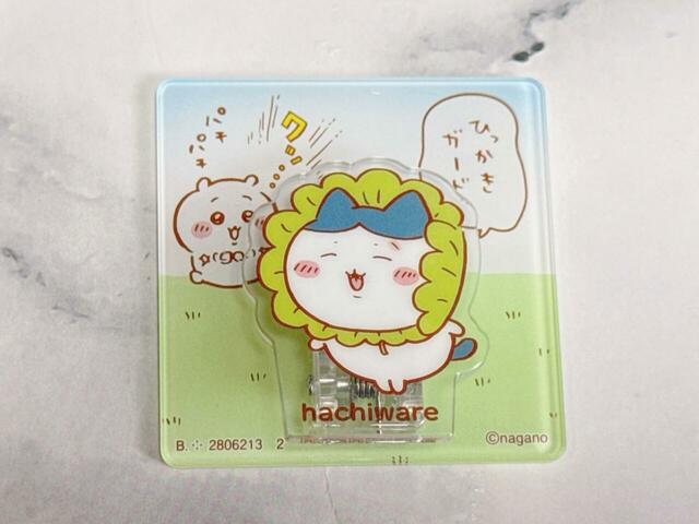 【ちいかわ アクリルシーンクリップビスケット】2.ハチワレが来てくれました!