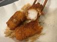 【コストコ THE ULTIMATE FISHSTICK】細身だけどちゃんと食べ応えがあって、揚げたてはもちろん冷めても衣がベチャつかないのが好印象！