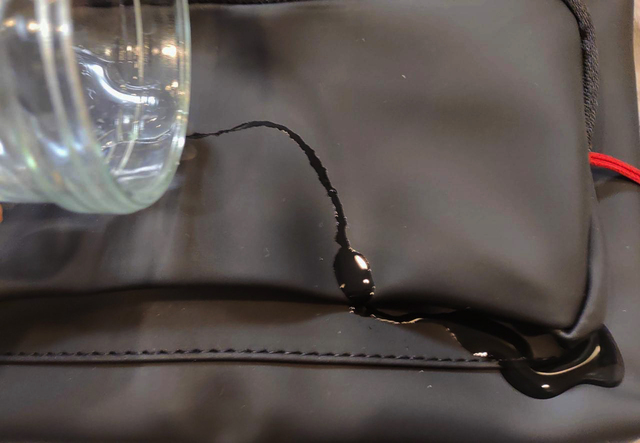 水をきちんと弾いてくれた