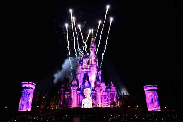 東京ディズニーランド「ワンス・アポン・ア・タイム~スペシャルウィンターエディション~」映画『アナと雪の女王』シーン全公開! ©Disney 50