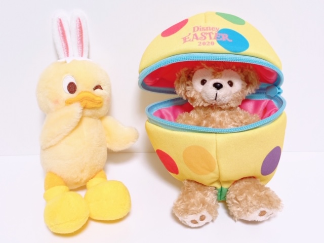 ダッフィーぬいぐるみバッジ着用例