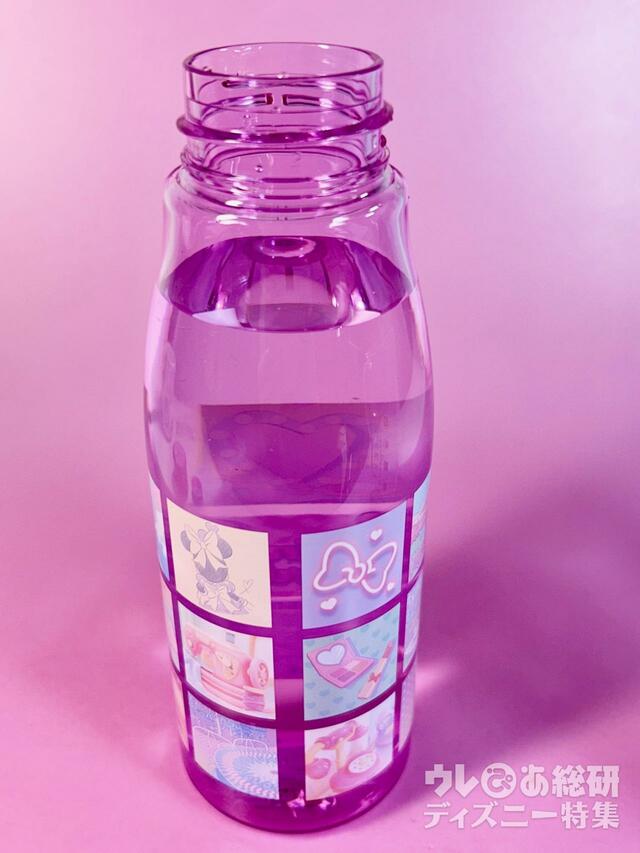 “ミニーのファンダーランド”スーベニアドリンクボトル　450ｍｌのお水を入れてみました