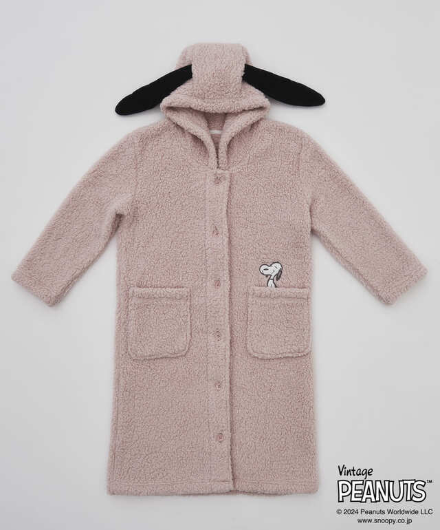 【PEANUTS「PEANUTS MORE SLEEP 着る毛布 ピンク」7,150円】フードと耳もかわいい！