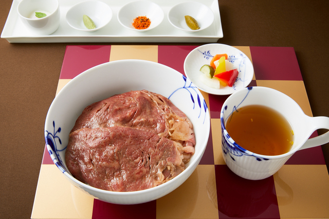 キャピトル牛丼