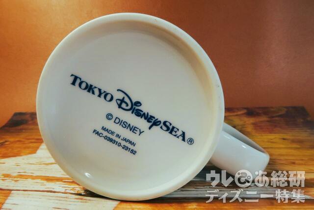 東京ディズニーシー22周年 マグ&コースター 2,900円サイズ:(マグカップ)直径約8×高さ約9cm(コースター)直径約10cm