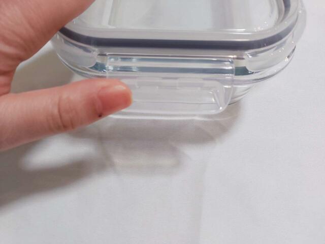 パチンと音がするまで閉める