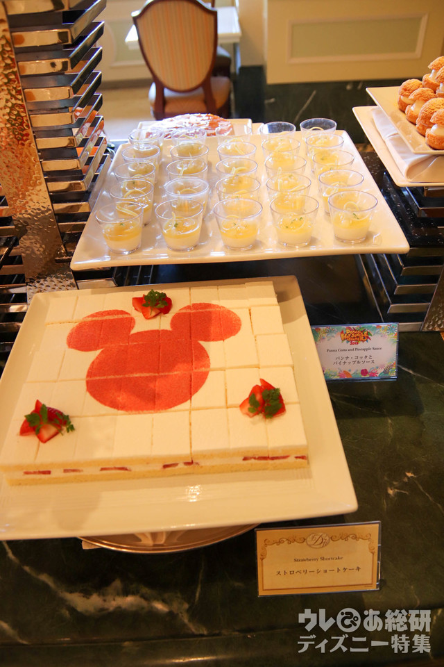 “ドナルドのホット・ジャングル・サマー”スペシャルメニュー|ブッフェレストラン「シャーウッドガーデン・レストラン」