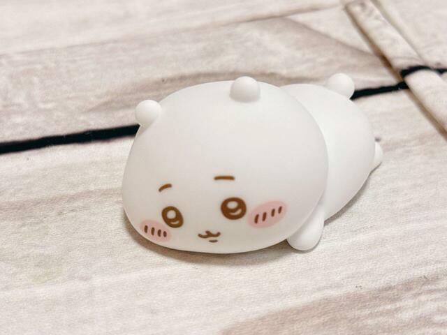 お顔のパーツはブラウンカラーで描かれており、いつもよりさらにやさしい印象♪