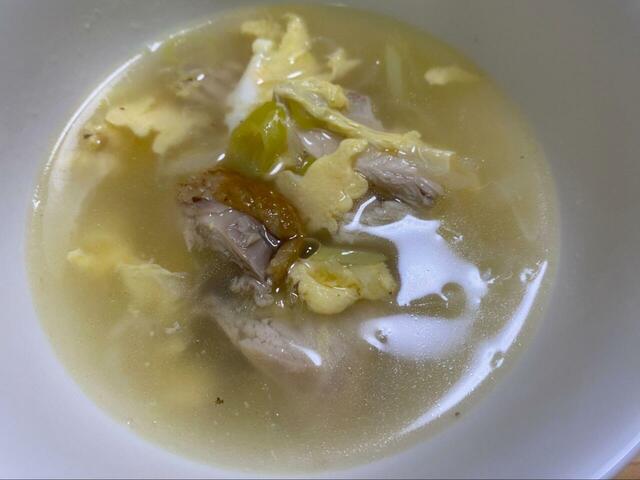 【ガスト 自家製ローストチキン】チキンに味がついているので、軽めの味付けでOK