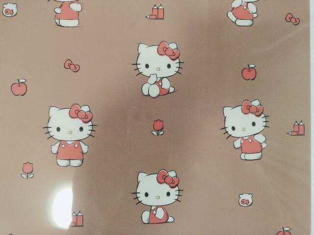 キティちゃんの表情がかわいい