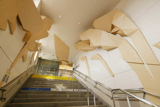 【飯能駅】「本物のフィンランドデザイン」を取り入れた駅構内