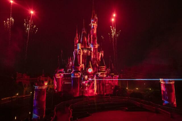 東京ディズニーランド「Reach for the Stars」