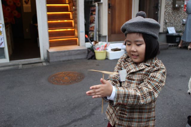 竹とんぼなど懐かしいおもちゃで遊べます。