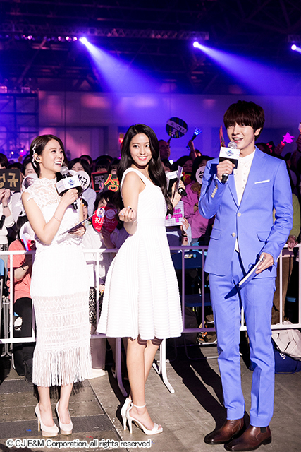 MC 『KCON 2016 Japan』4月9日@幕張メッセ国際展示ホール7,8ホール