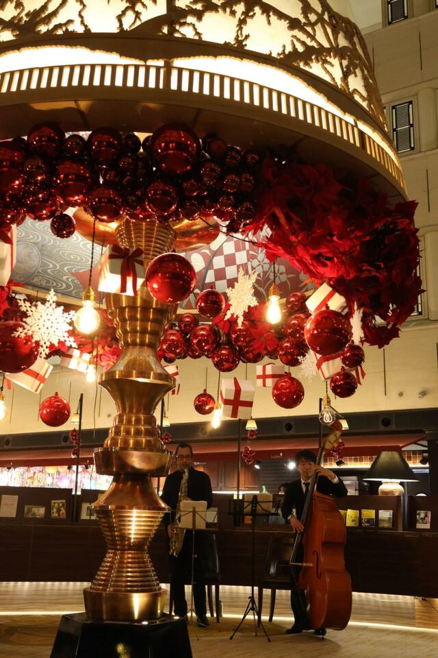 「クリスマスコンサート 2024年度イメージ」<期間:2025年12月20日~22日、24日、25日>【【京都】クリスマスを彩る「国産牛のローストビーフ」や「ローストチキン」も好きなだけ!ディナービュッフェで特別な夜を満喫♪】