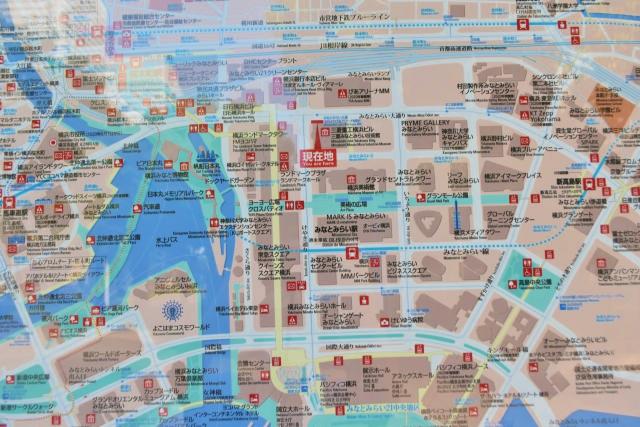 駅からは「ぴあアリーナMM」を目指して進む。