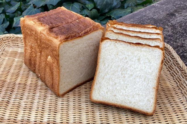 「うちの『生食パン』はご飯みたいな食感を愉しめます」と本杉さん