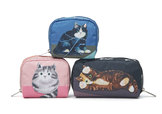 レスポートサック「Cat Café（キャットカフェ）」シリーズ　上段&下段左：Square Cosmetic/H9×W12×D5cm 2,900円（税別）下段右：Rectangular Cosmetic/H9×W17×D5cm 3,200円（税別）