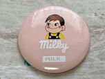 ミラーはかわいいピンクカラー♪【sweet 2023年9月号付録】「MILKFED.(ミルクフェド)特製 ペコちゃんポーチ&ポコちゃんミラー」