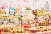 『アリスのスイートティーパーティー ～不思議の国のイースターガーデン～』デザートブッフェ